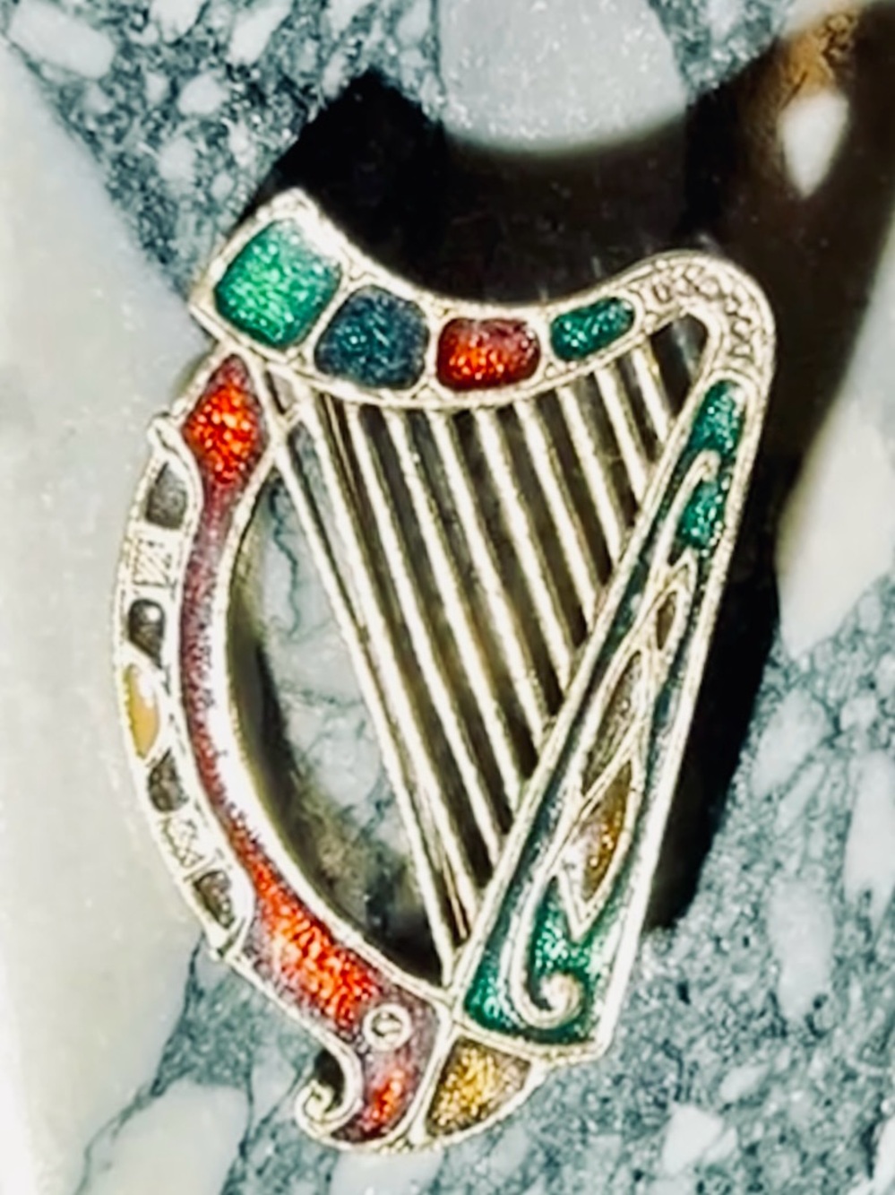 Musical 🪉 Harp Brooch Pin Celtic Green/Red/Blue/Yellow/Brown ‘Miracle’ Lo’